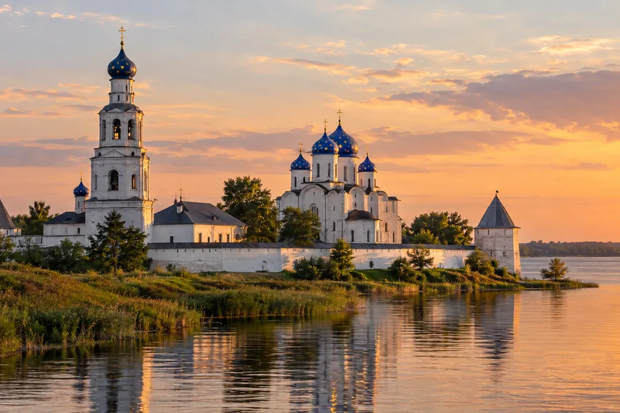 Tu viện Yuriev bên hồ Ilmen