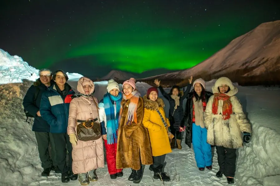 Đoàn khách ATN dưới cực quang ở Murmansk