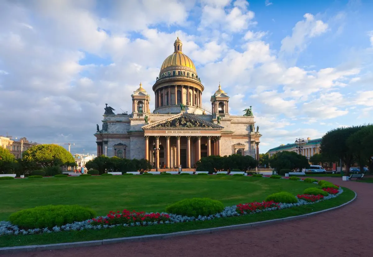Nhà thờ Thánh Isaac, St. Petersburg
